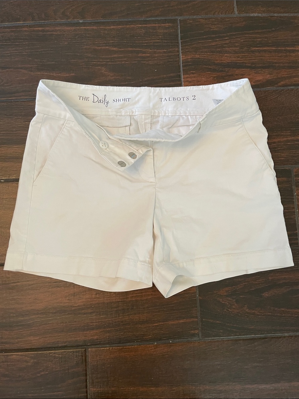Talbots Women's White Daily Short Cotton Blend Shorts